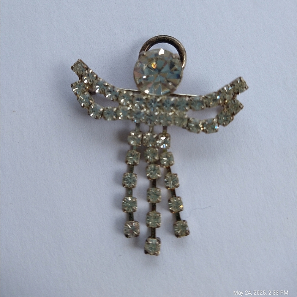 Elegant Silver Tone And Rhinestone Brooch